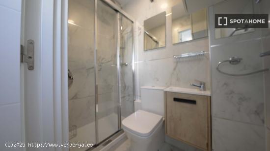 Habitación compartida de 12m2 interior en la zona de Puerta del Angel - GJN11 - MADRID