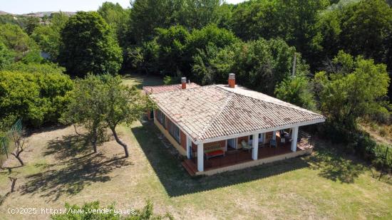 Finca rústica con dos viviendas - BURGOS