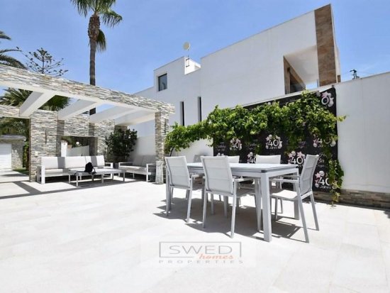 Chalet en venta en Orihuela (Alicante)