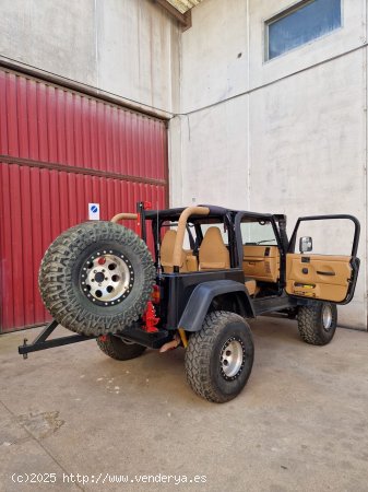 Jeep Wrangler 4.0 HARD TOP AUTO - Vilanova y la Geltru