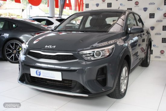  Kia Stonic 1.0 84CV EDITON PACK EMOTION 5P de 2023 con 31.620 Km por 17.300 EUR. en Pontevedra 