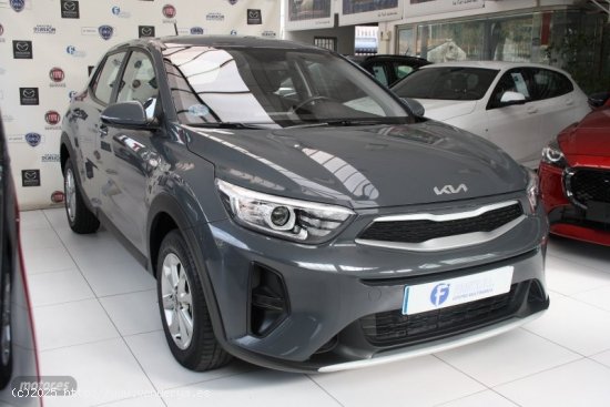 Kia Stonic 1.0 84CV EDITON PACK EMOTION 5P de 2023 con 31.620 Km por 17.300 EUR. en Pontevedra