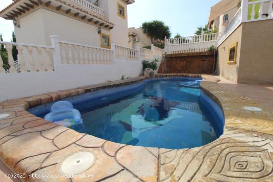 Villa en la Zenia con piscina privada - ALICANTE