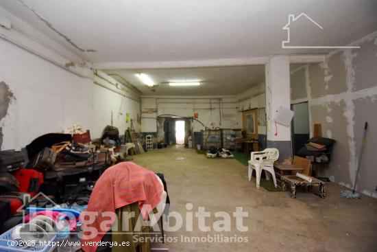 ¡A UN PASO DE VALENCIA! GRAN CASA CON TERRAZA Y GARAJE - VALENCIA