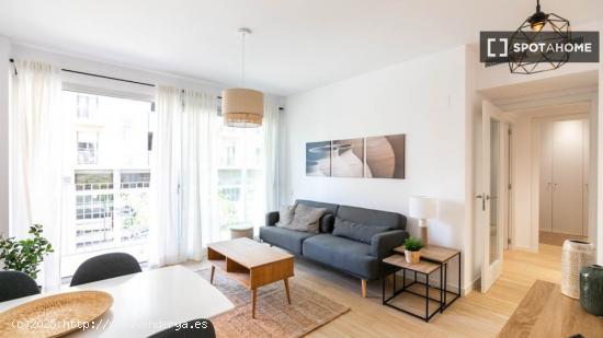 Apartamento amueblado moderno a pocos pasos del mar. - BARCELONA