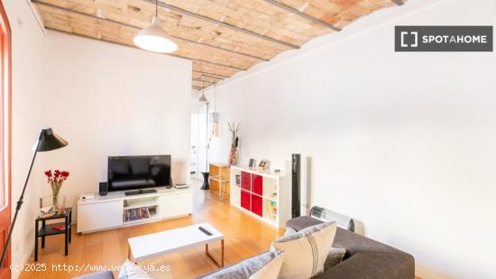 Precioso y luminoso apartamento en las faldas de Montjuic - BARCELONA