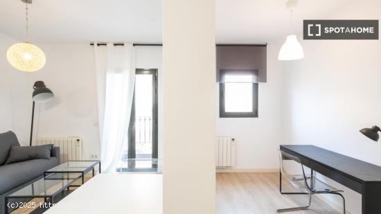 Apartamento moderno y luminoso en Watt Street - BARCELONA