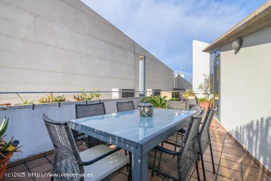 ¡INCREIBLE OPORTUNIDAD DE PISO CON TERRAZA EN LA VILA OLÍMPICA, BARCELONA! - BARCELONA