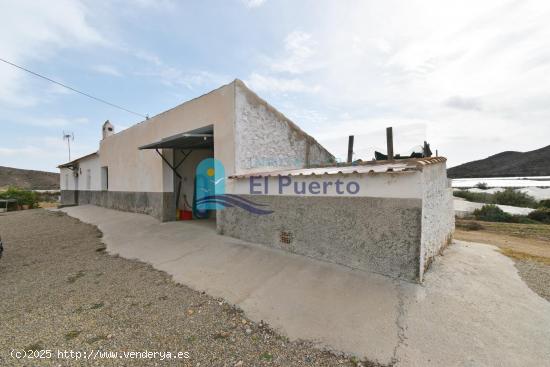 CASA DE CAMPO EN MAZARRÓN ZONA PASTRANA, GRAN PARCELA Y MUCHAS POSIBILIDADES - REF 713 - MURCIA