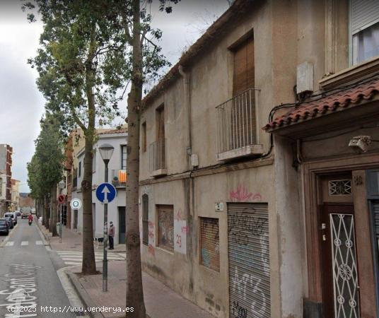 CASA CANTONERA EN EL CENTRO DE SABADELL PARA CONSTRUÏR - BARCELONA