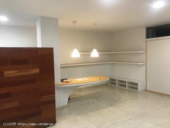 LOCAL DE 130M2 EN RONDA PONENT - BARCELONA