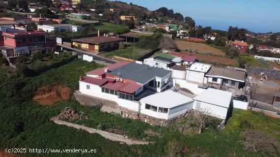 VENTA DE CHALET EN LA ESPERANZA - SANTA CRUZ DE TENERIFE