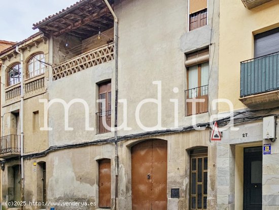 Unifamiliar adosada en venta  en Manlleu - Barcelona