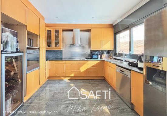 Se Vende Casa en Sant Cugat del Vallès.