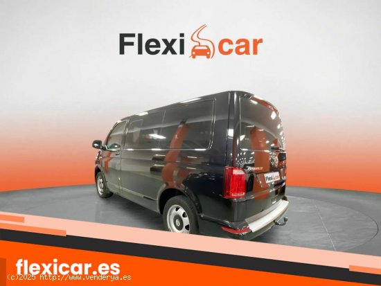 Volkswagen Caravelle Trendline Corto 2.0 TDI 75kW (102CV) BMT - Manresa