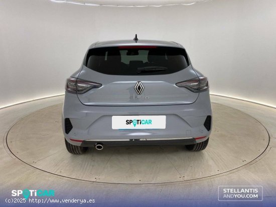 Renault Clio   TCe 90 (67kw) Techno - Sant Feliu de Llobregat