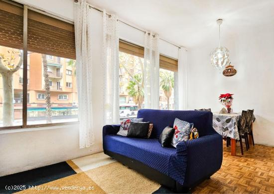 ¡Oportunidad única en Les Corts!🏡✨ Piso con gran potencial, a 2 pasos del Camp Nou - BARCELON