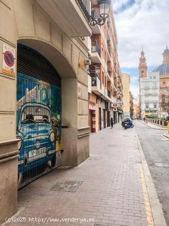  Alquiler de plaza de garaje y trastero en el centro de Valencia. - VALENCIA 