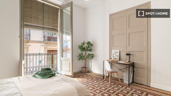 Habitación en piso compartido en barcelona. - BARCELONA