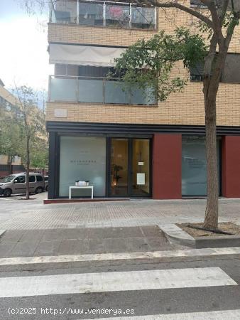 ¡¡Local comercial en alquiler en Carrer Euskadi esquina Calle Tarragona!!! - BARCELONA