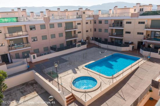 Vivienda con Piscina - MURCIA