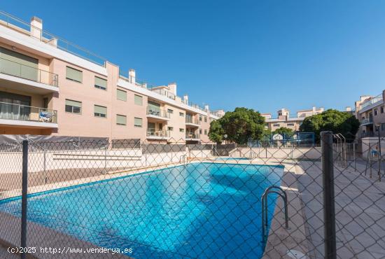 Vivienda con Piscina - MURCIA