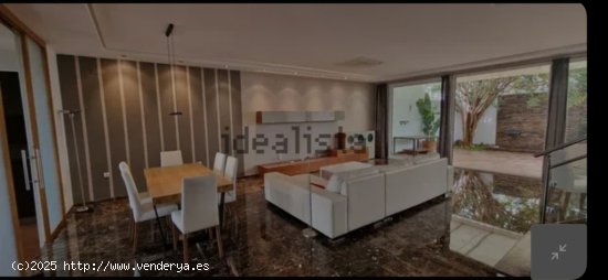  Casa-Chalet en Venta en Meliana Valencia 