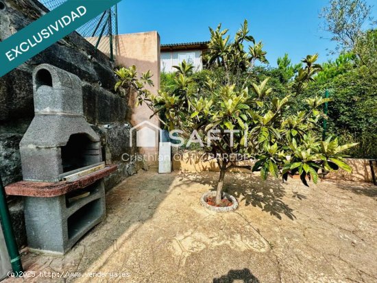 Se vende casa con piscina en urb. Lloret Blau