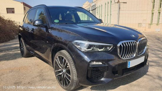 BMW X5 xDrive 30d 265cv 5p Paquete M - Rubí