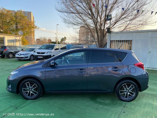 Toyota Auris 1.4 90CV - Esplugas de Llobregat