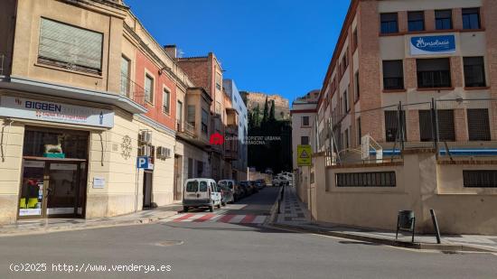 En venta plaza de parking en el centro de Tortosa C/ Argentina 35  parking centre  - TARRAGONA