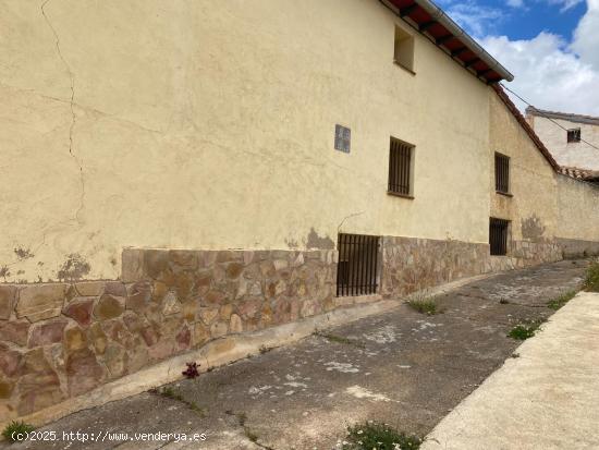 EN VENTA CASA EN TORRECILLA DEL REBOLLAR (TERUEL) - TERUEL