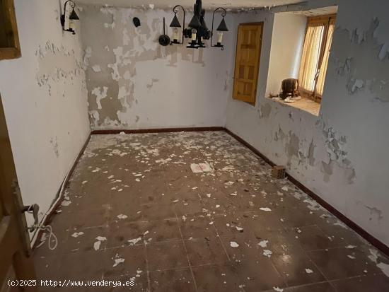 EN VENTA CASA EN TORRECILLA DEL REBOLLAR (TERUEL) - TERUEL